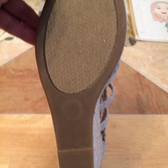 Espadrilles - Picture 4 of 5